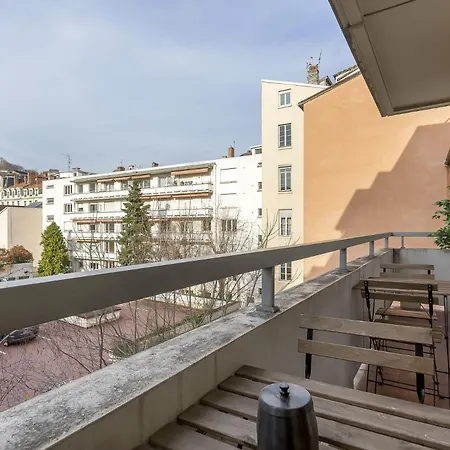 Smartstay Capsule Cosy - Lyon Centre Exterior photo